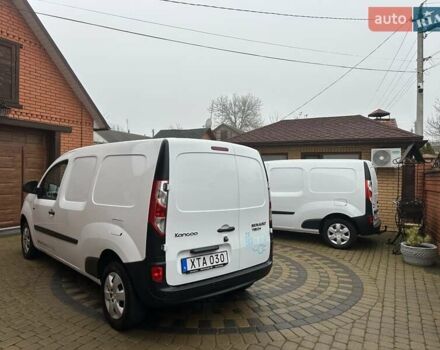 Белый Рено Кенгу, объемом двигателя 0 л и пробегом 25 тыс. км за 12400 $, фото 8 на Automoto.ua
