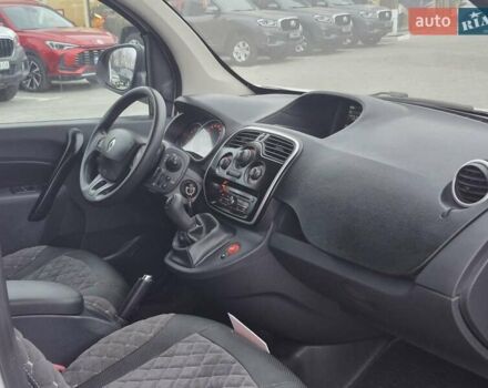 Белый Рено Кенгу, объемом двигателя 1.46 л и пробегом 179 тыс. км за 10500 $, фото 8 на Automoto.ua