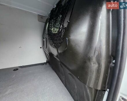 Білий Рено Кєнгу, об'ємом двигуна 0 л та пробігом 57 тис. км за 12400 $, фото 24 на Automoto.ua