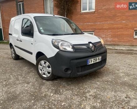 Белый Рено Кенгу, объемом двигателя 0 л и пробегом 74 тыс. км за 8500 $, фото 2 на Automoto.ua