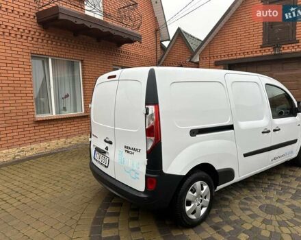 Белый Рено Кенгу, объемом двигателя 0 л и пробегом 25 тыс. км за 12400 $, фото 12 на Automoto.ua