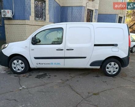 Белый Рено Кенгу, объемом двигателя 0 л и пробегом 27 тыс. км за 13100 $, фото 8 на Automoto.ua