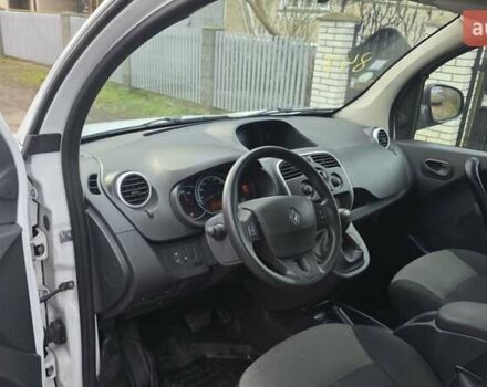 Белый Рено Кенгу, объемом двигателя 0 л и пробегом 50 тыс. км за 10200 $, фото 10 на Automoto.ua