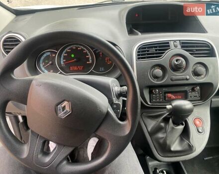 Белый Рено Кенгу, объемом двигателя 0 л и пробегом 74 тыс. км за 8500 $, фото 8 на Automoto.ua
