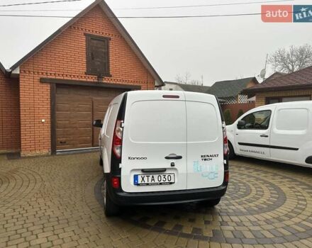 Белый Рено Кенгу, объемом двигателя 0 л и пробегом 25 тыс. км за 12400 $, фото 9 на Automoto.ua