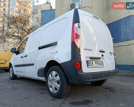 Белый Рено Кенгу, объемом двигателя 0 л и пробегом 27 тыс. км за 13100 $, фото 9 на Automoto.ua