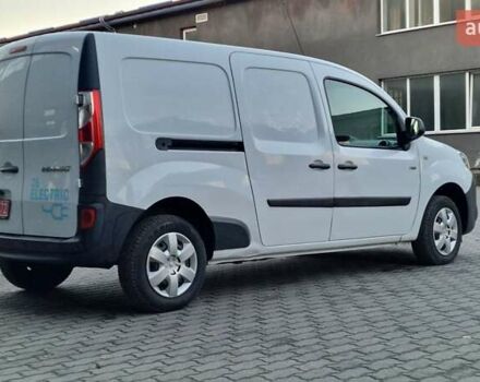 Белый Рено Кенгу, объемом двигателя 0 л и пробегом 92 тыс. км за 9600 $, фото 2 на Automoto.ua