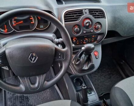 Белый Рено Кенгу, объемом двигателя 0 л и пробегом 92 тыс. км за 9600 $, фото 24 на Automoto.ua