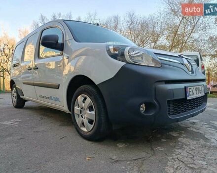 Белый Рено Кенгу, объемом двигателя 0 л и пробегом 27 тыс. км за 13100 $, фото 15 на Automoto.ua