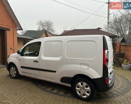 Белый Рено Кенгу, объемом двигателя 0 л и пробегом 25 тыс. км за 12400 $, фото 6 на Automoto.ua