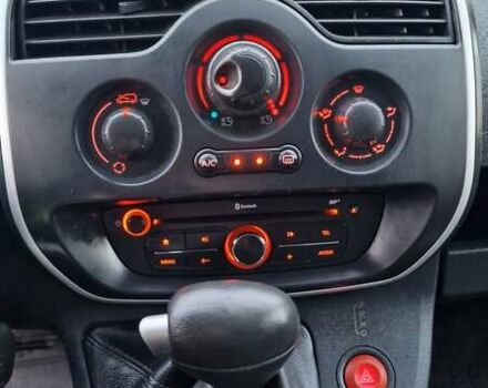 Белый Рено Кенгу, объемом двигателя 0 л и пробегом 92 тыс. км за 9600 $, фото 25 на Automoto.ua