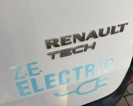 Білий Рено Кєнгу, об'ємом двигуна 0 л та пробігом 51 тис. км за 9800 $, фото 29 на Automoto.ua