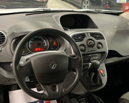 Белый Рено Кенгу, объемом двигателя 0 л и пробегом 27 тыс. км за 13100 $, фото 23 на Automoto.ua