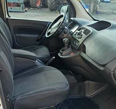 Білий Рено Кєнгу, об'ємом двигуна 1.46 л та пробігом 132 тис. км за 9500 $, фото 7 на Automoto.ua