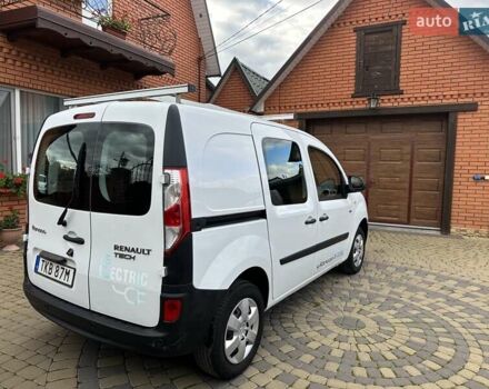 Білий Рено Кєнгу, об'ємом двигуна 0 л та пробігом 37 тис. км за 11700 $, фото 10 на Automoto.ua
