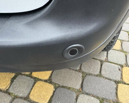 Білий Рено Кєнгу, об'ємом двигуна 0 л та пробігом 39 тис. км за 12499 $, фото 9 на Automoto.ua