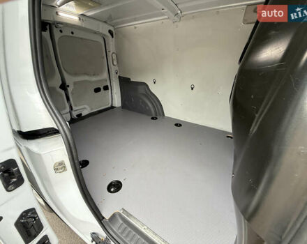 Білий Рено Кєнгу, об'ємом двигуна 1.5 л та пробігом 211 тис. км за 12999 $, фото 26 на Automoto.ua