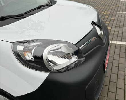 Білий Рено Кєнгу, об'ємом двигуна 0 л та пробігом 39 тис. км за 12499 $, фото 12 на Automoto.ua