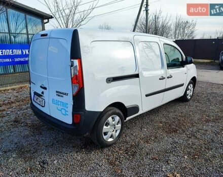 Белый Рено Кенгу, объемом двигателя 0 л и пробегом 60 тыс. км за 11700 $, фото 7 на Automoto.ua