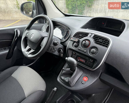 Білий Рено Кєнгу, об'ємом двигуна 1.5 л та пробігом 211 тис. км за 12999 $, фото 41 на Automoto.ua