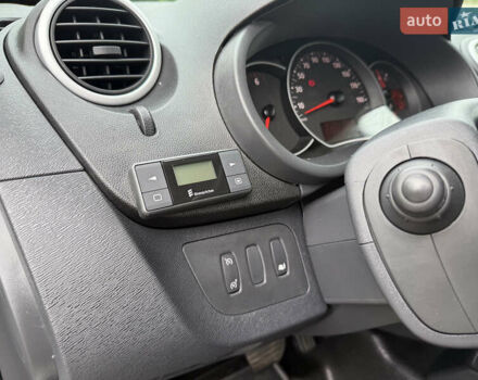 Білий Рено Кєнгу, об'ємом двигуна 1.5 л та пробігом 211 тис. км за 12999 $, фото 53 на Automoto.ua