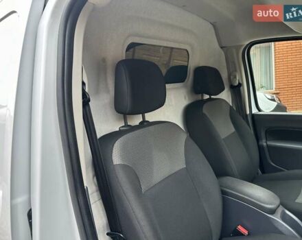 Білий Рено Кєнгу, об'ємом двигуна 0 л та пробігом 21 тис. км за 13400 $, фото 64 на Automoto.ua