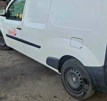 Білий Рено Кєнгу, об'ємом двигуна 1.46 л та пробігом 132 тис. км за 9500 $, фото 2 на Automoto.ua