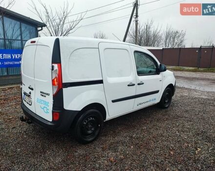 Белый Рено Кенгу, объемом двигателя 0 л и пробегом 80 тыс. км за 9900 $, фото 1 на Automoto.ua