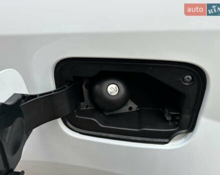 Білий Рено Кєнгу, об'ємом двигуна 0 л та пробігом 37 тис. км за 11700 $, фото 28 на Automoto.ua