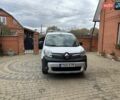 Білий Рено Кєнгу, об'ємом двигуна 0 л та пробігом 37 тис. км за 11700 $, фото 3 на Automoto.ua