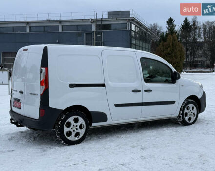 Белый Рено Кенгу, объемом двигателя 1.5 л и пробегом 212 тыс. км за 12999 $, фото 13 на Automoto.ua