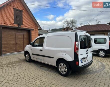 Білий Рено Кєнгу, об'ємом двигуна 0 л та пробігом 37 тис. км за 11700 $, фото 6 на Automoto.ua