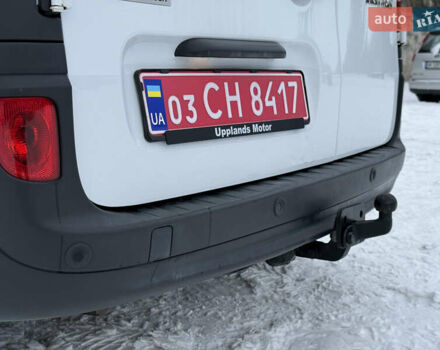 Белый Рено Кенгу, объемом двигателя 1.5 л и пробегом 212 тыс. км за 12999 $, фото 57 на Automoto.ua