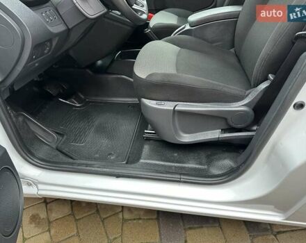 Білий Рено Кєнгу, об'ємом двигуна 0 л та пробігом 21 тис. км за 13400 $, фото 26 на Automoto.ua