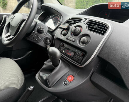 Білий Рено Кєнгу, об'ємом двигуна 1.5 л та пробігом 211 тис. км за 12999 $, фото 39 на Automoto.ua