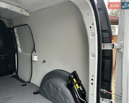 Білий Рено Кєнгу, об'ємом двигуна 0 л та пробігом 21 тис. км за 13400 $, фото 49 на Automoto.ua