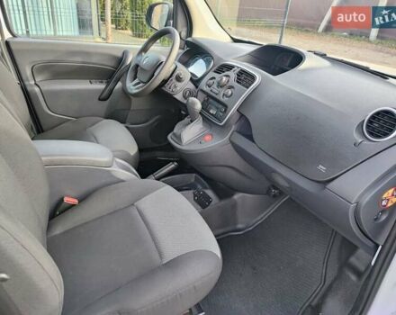 Белый Рено Кенгу, объемом двигателя 0 л и пробегом 60 тыс. км за 11700 $, фото 3 на Automoto.ua