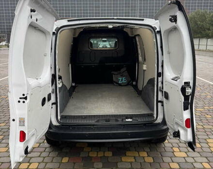 Білий Рено Кєнгу, об'ємом двигуна 0 л та пробігом 39 тис. км за 12499 $, фото 18 на Automoto.ua