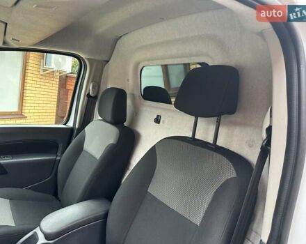 Білий Рено Кєнгу, об'ємом двигуна 0 л та пробігом 21 тис. км за 13400 $, фото 38 на Automoto.ua