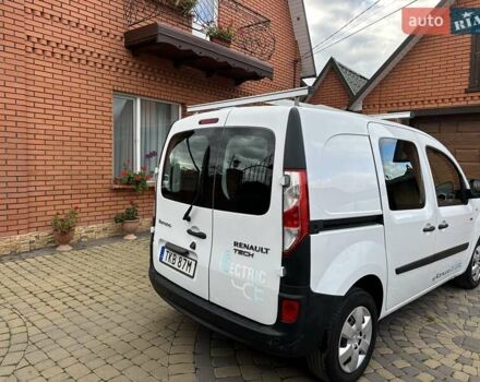 Білий Рено Кєнгу, об'ємом двигуна 0 л та пробігом 37 тис. км за 11700 $, фото 11 на Automoto.ua
