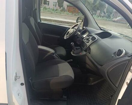 Белый Рено Кенгу, объемом двигателя 0 л и пробегом 35 тыс. км за 11300 $, фото 17 на Automoto.ua