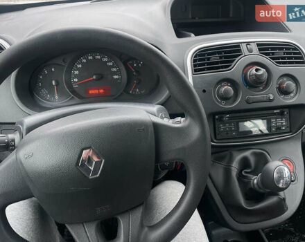 Белый Рено Кенгу, объемом двигателя 1.5 л и пробегом 89 тыс. км за 11000 $, фото 9 на Automoto.ua