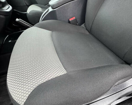 Белый Рено Кенгу, объемом двигателя 1.5 л и пробегом 192 тыс. км за 11700 $, фото 18 на Automoto.ua