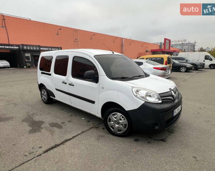 Белый Рено Кенгу, объемом двигателя 1.46 л и пробегом 57 тыс. км за 11999 $, фото 7 на Automoto.ua