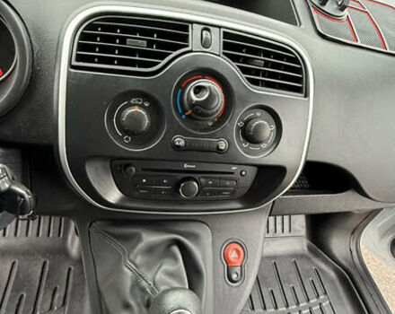 Білий Рено Кєнгу, об'ємом двигуна 1.5 л та пробігом 176 тис. км за 12200 $, фото 21 на Automoto.ua