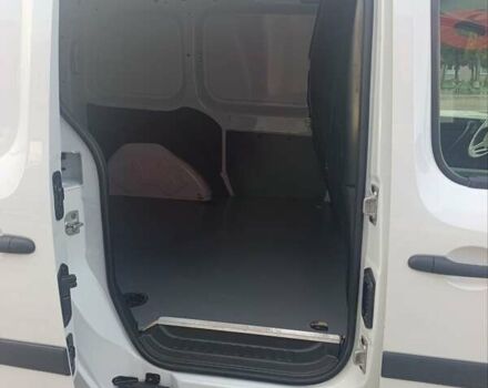 Белый Рено Кенгу, объемом двигателя 0 л и пробегом 35 тыс. км за 11300 $, фото 6 на Automoto.ua