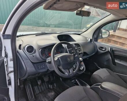 Белый Рено Кенгу, объемом двигателя 1.5 л и пробегом 207 тыс. км за 10800 $, фото 13 на Automoto.ua