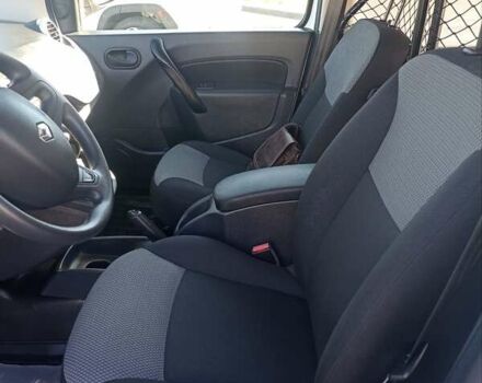 Белый Рено Кенгу, объемом двигателя 0 л и пробегом 4 тыс. км за 13300 $, фото 20 на Automoto.ua