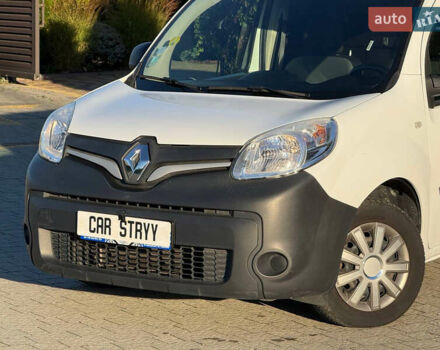 Белый Рено Кенгу, объемом двигателя 1.5 л и пробегом 193 тыс. км за 10999 $, фото 11 на Automoto.ua