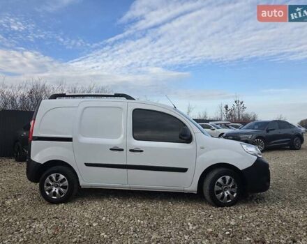 Белый Рено Кенгу, объемом двигателя 1.5 л и пробегом 199 тыс. км за 10450 $, фото 7 на Automoto.ua